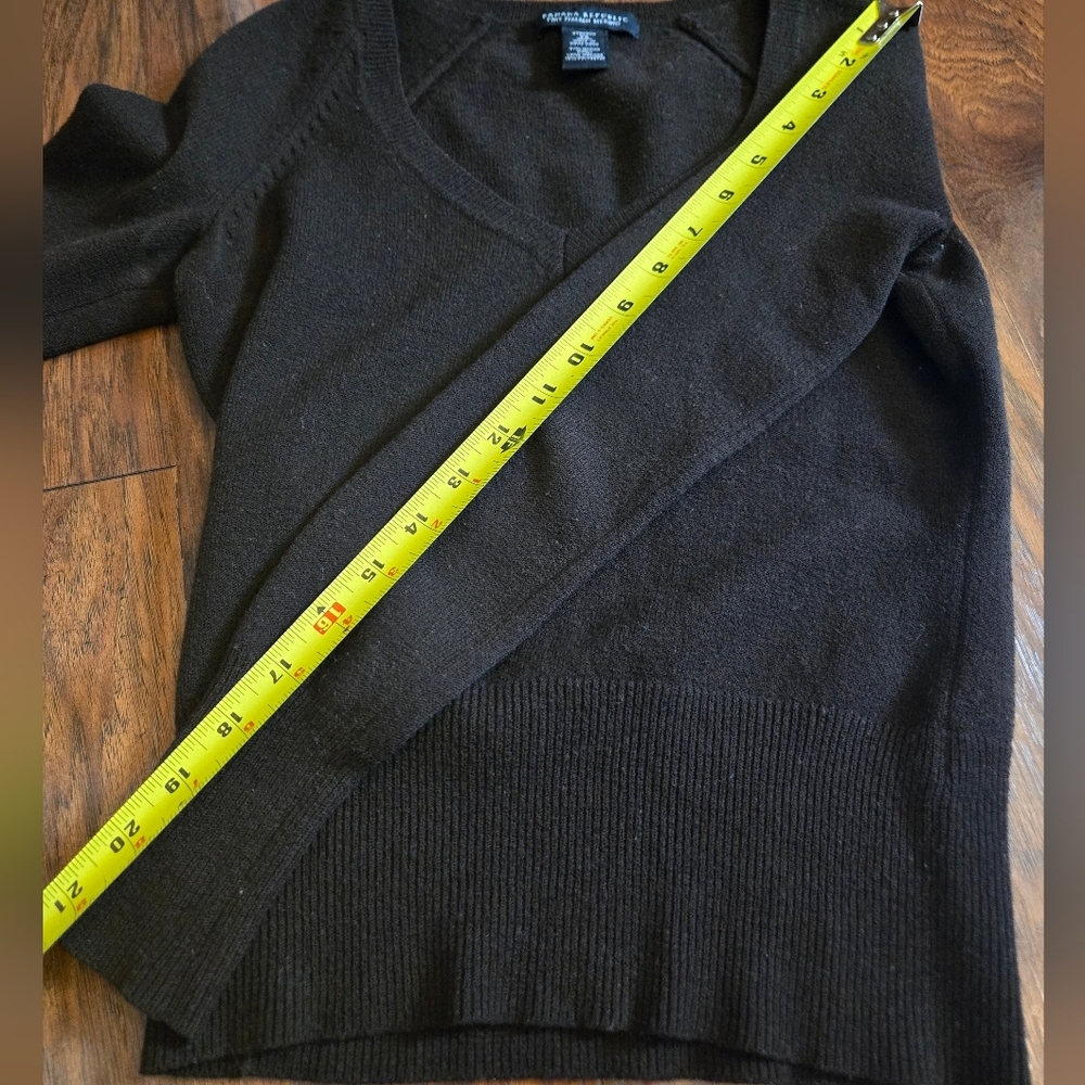 Banana Republic Merino Wool Blend Knitted V Neck Dark Brown Sweater - Picture 7 of 7